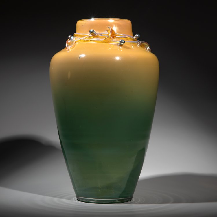 Bild 2 zu Objekt, Vase mit Blattkranz, L&ouml;tz, Klosterm&uuml;hle, K-15 94