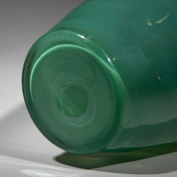 Bild 3 zu Objekt, Vase mit Blattkranz, L&ouml;tz, Klosterm&uuml;hle, K-15 94