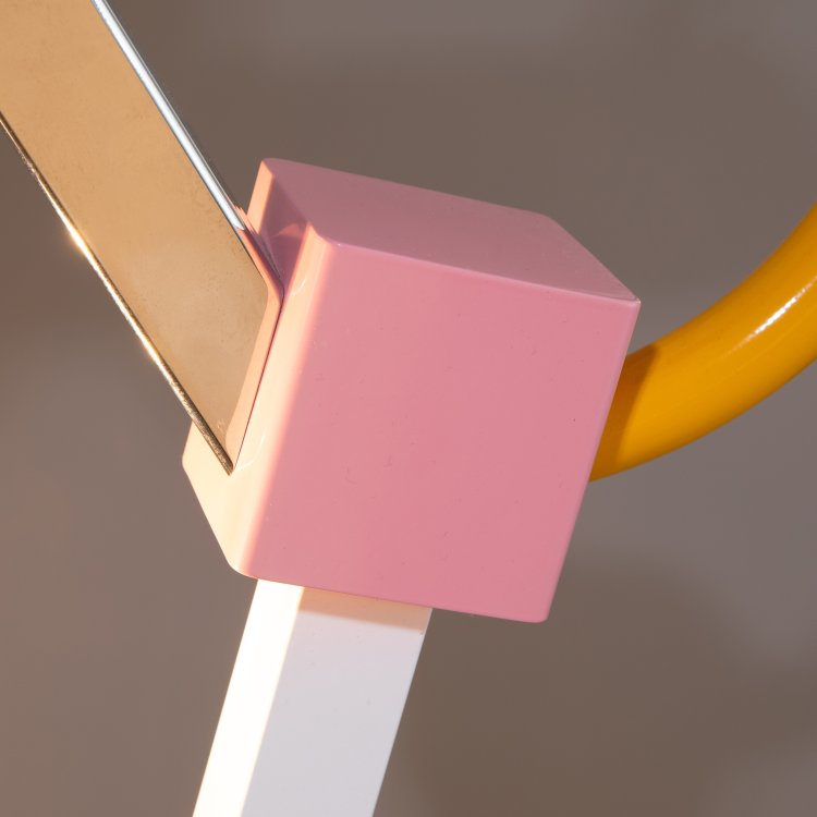 Bild 2 zu Objekt, Tischleuchte Modell Ashoka, Ettore Sottsass, Memphis, Mailand, K-15 564