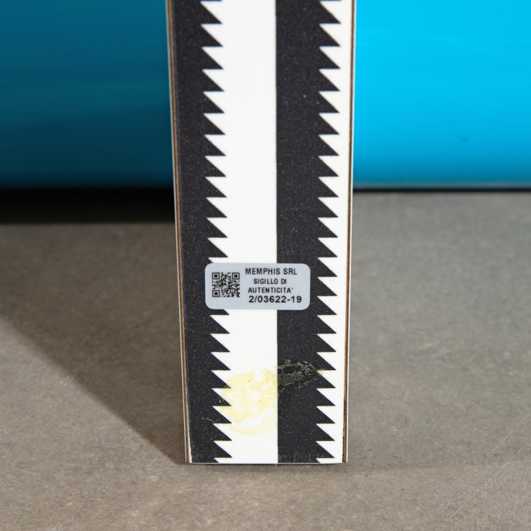 Bild 4 zu Objekt, Beistelltisch Modell Polar, Michele De Lucchi, Memphis, K-15 572