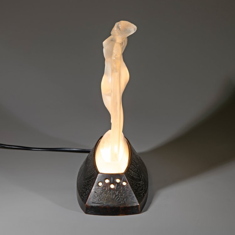 Bild 2 zu Objekt, Table lamp 'Suzanne', Ren&eacute; Lalique, Lalique, Ren&eacute;, Wingen-sur-Moder, K-15 30