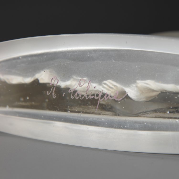 Bild 4 zu Objekt, Table lamp 'Suzanne', Ren&eacute; Lalique, Lalique, Ren&eacute;, Wingen-sur-Moder, K-15 30