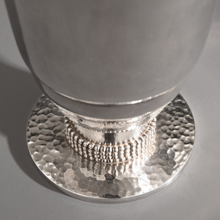 Bild 2 zu Objekt, Pokalvase, Jean Despr&eacute;s, K-15 46