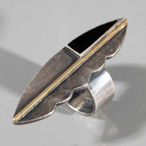 Leaf-shaped Ring