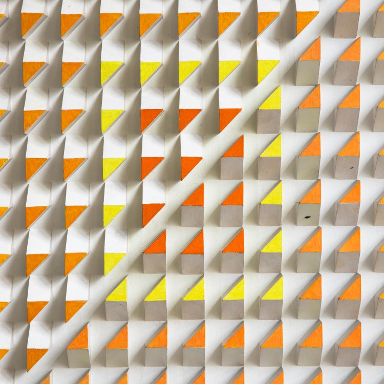 Bild 3 zu Objekt, 'Dreiformen' 1973, K-15 349