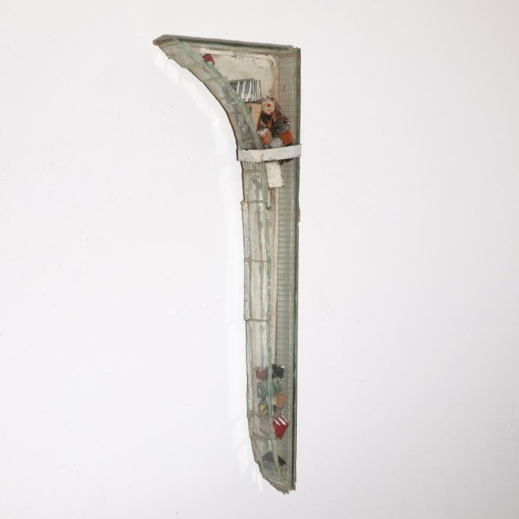Bild 1 zu Objekt, 'Pointed Cap Shards Rest', 1990/91, Thomas Virnich, K-15 272