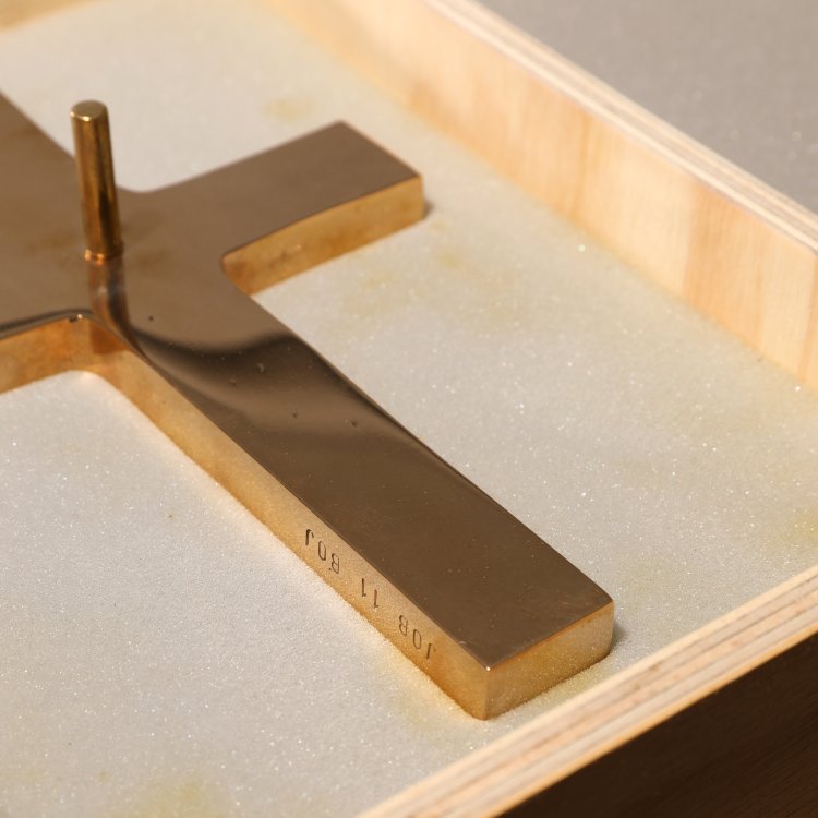 Bild 2 zu Objekt, The Book of JOB, 2010, Studio Job, K-15 268