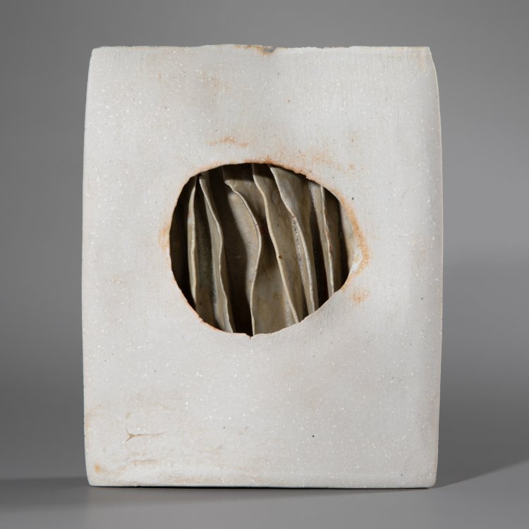 Bild 4 zu Objekt, Flat vase with ribs, Ruth Duckworth, K-15 194
