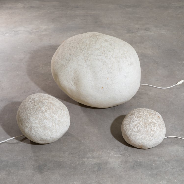 Bild 1 zu Objekt, 3 floor lamps model Moon Rock Lamp / Dora, Andr&eacute; Cazenave, K-15 473