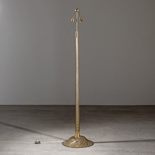 Floor lamp