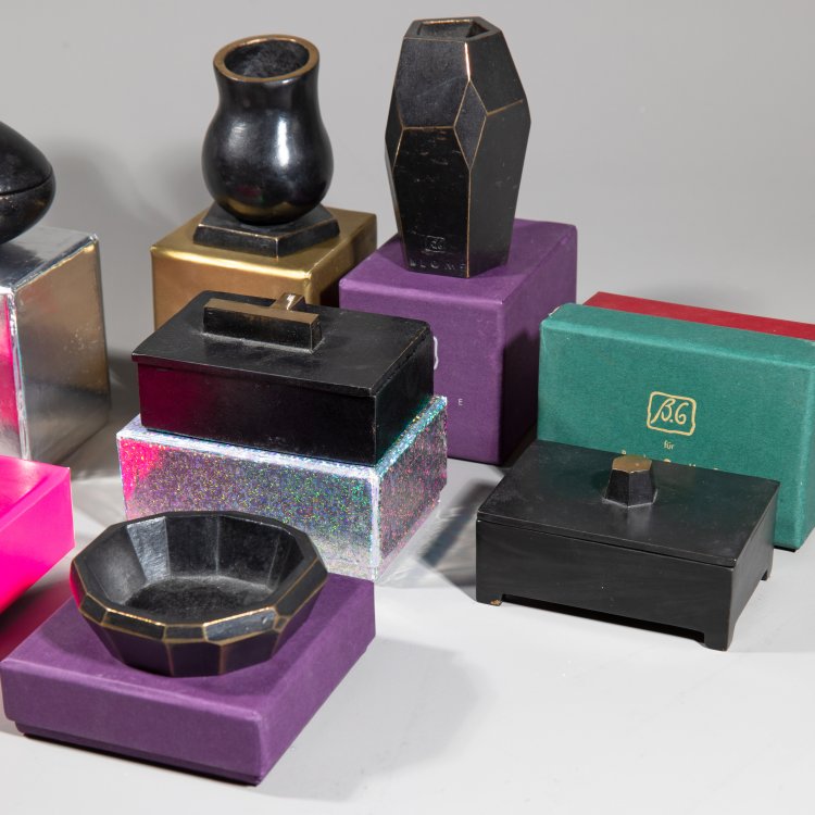 Bild 2 zu Objekt, 9 Tischobjekte f&uuml;r Blome, Elizabeth Garouste,Mattia Bonetti, Hubert Blome GmbH, Sundern-Stockum, K-15 607