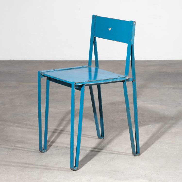 Hauptbild zu Objekt, Chair from a kindergarten in Frankfurt am Main, K-15 401