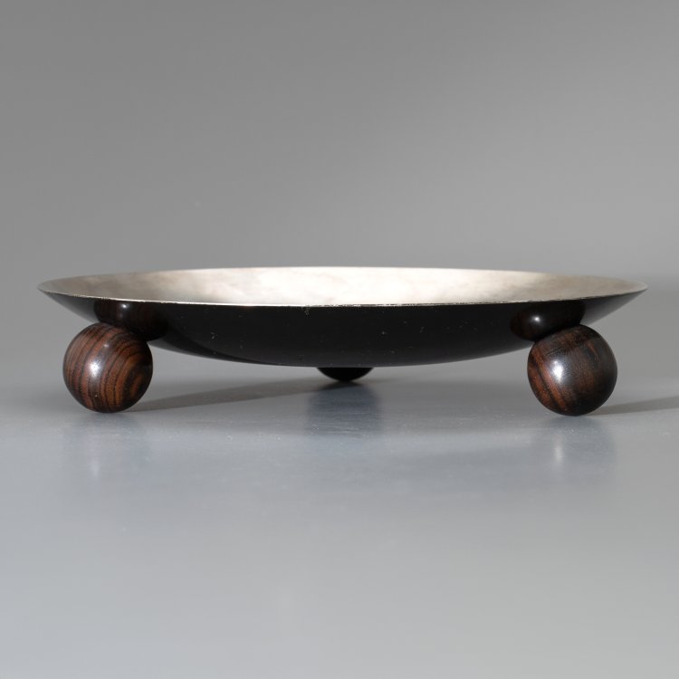 Bild 3 zu Objekt, Three-legged bowl, Wolfgang T&uuml;mpel, WMF Ikora, K-15 392