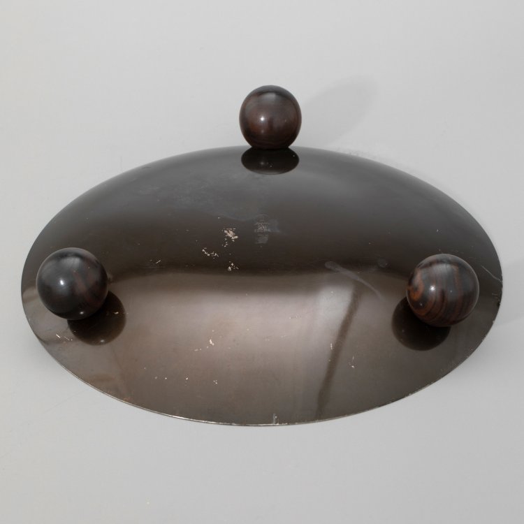 Bild 4 zu Objekt, Three-legged bowl, Wolfgang T&uuml;mpel, WMF Ikora, K-15 392