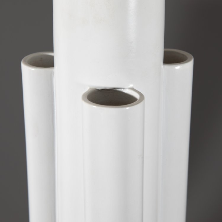 Bild 2 zu Objekt, 3 limitierte Objekte / Vasen / Leuchte aus der Keramikserie 'Castelli in Fiore', Matteo Thun, Anthologie Quartett, Bad Essen, K-15 574