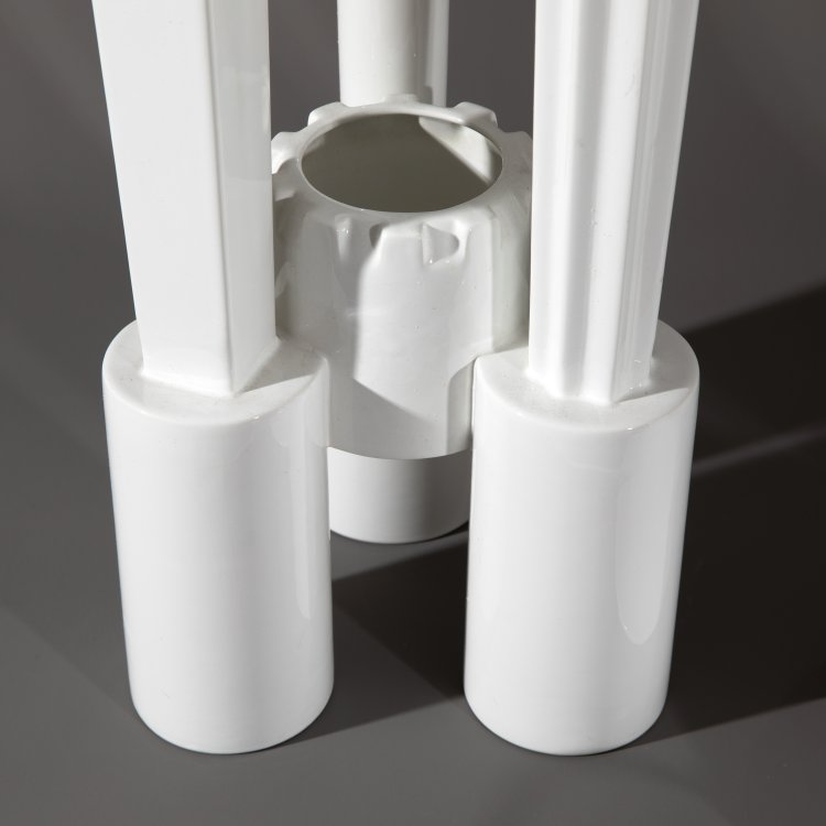 Bild 3 zu Objekt, 3 limitierte Objekte / Vasen / Leuchte aus der Keramikserie 'Castelli in Fiore', Matteo Thun, Anthologie Quartett, Bad Essen, K-15 574