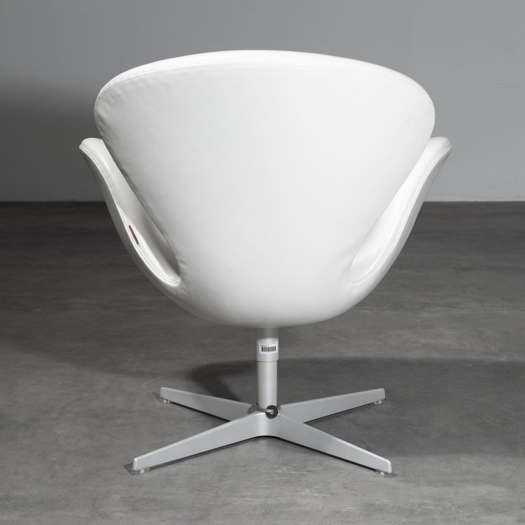 Bild 4 zu Objekt, Jubil&auml;ums Sessel Modell White Swan, 50th Anniversary, Arne Jacobsen, Fritz Hansen, K-15 523