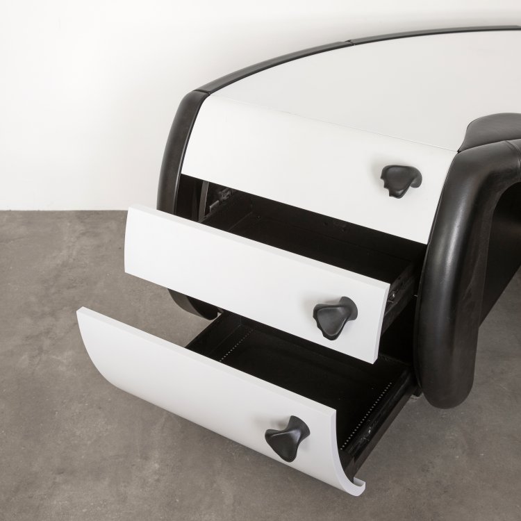 Bild 3 zu Objekt, Limitierter Schreibtisch Modell Futuro + B&uuml;rostuhl Modell Formel-e, Luigi Colani, Arreda Design, K-15 624