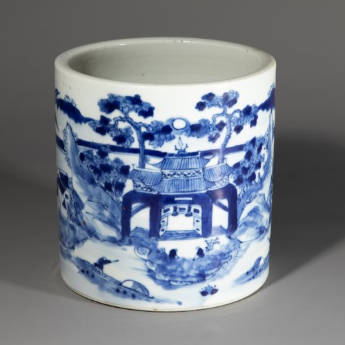 Blue and white brushpot
