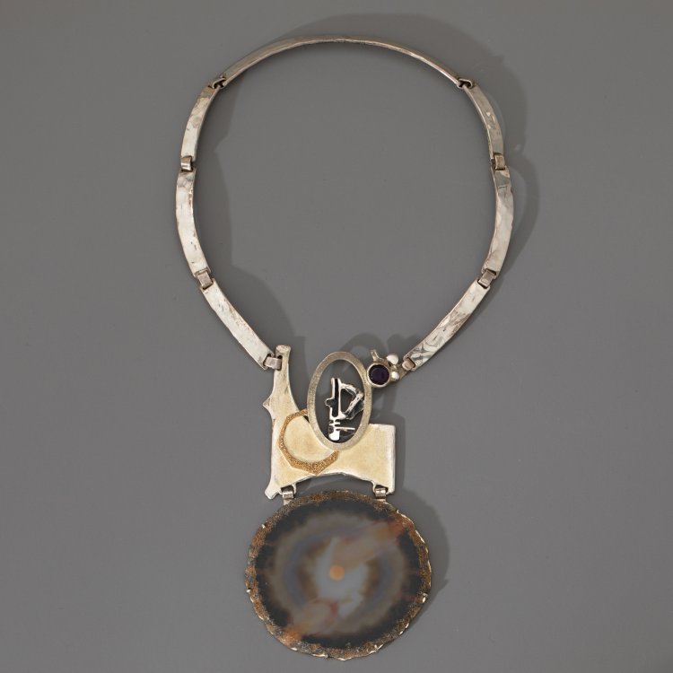 Bild 2 zu Objekt, Necklace with Agate, K-15 56