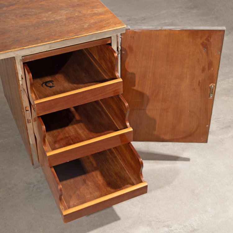 Bild 3 zu Objekt, Schreibtisch aus der Typenschr&auml;nke Serie, Marcel Breuer, Embru, K-15 410