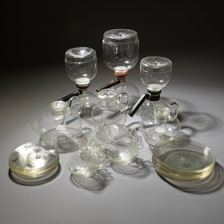 Hauptbild zu Objekt, Konvolut Jenaer Glas Teile plus Tee-Ei, Christian Dell,Gerhard Marcks,Wilhelm Wagenfeld, Jenaer Glaswerke Schott & Gen., K-15 425