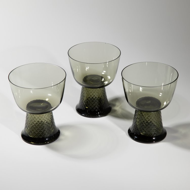Hauptbild zu Objekt, 3 seltene Weingl&auml;ser / Schoppengl&auml;ser / Schoppenr&ouml;mer, Wilhelm Wagenfeld, VLG AG, Wei&szlig;wasser, K-15 422