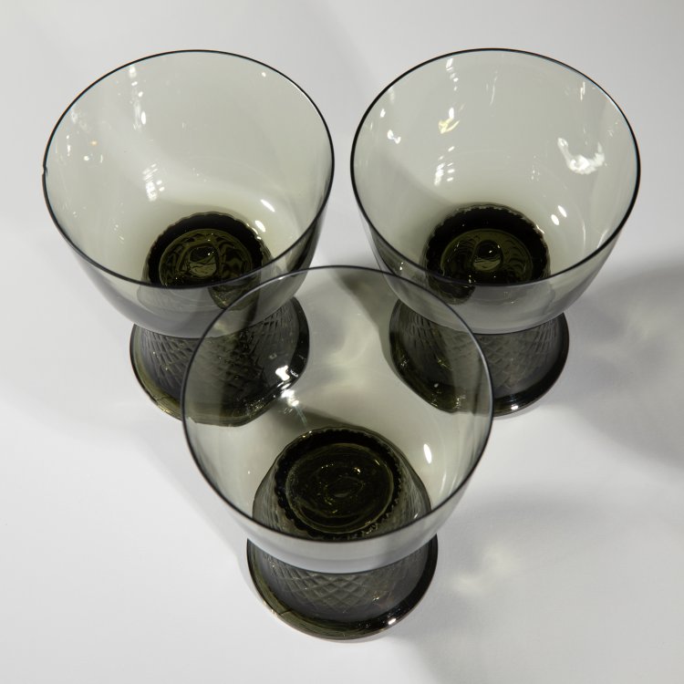 Bild 2 zu Objekt, 3 seltene Weingl&auml;ser / Schoppengl&auml;ser / Schoppenr&ouml;mer, Wilhelm Wagenfeld, VLG AG, Wei&szlig;wasser, K-15 422