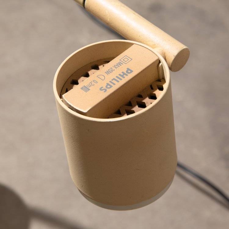 Bild 4 zu Objekt, 2 floor lamps + 5 table lamps model Halo Click, Ettore Sottsass, Philips, K-15 569