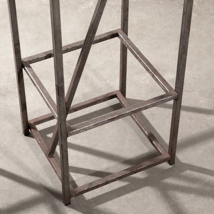 Bild 1 zu Objekt, 2 Barhocker, Einzelanfertigung f&uuml;r die Galerie Sch&uuml;ppenhauer,  Pentagon, Pentagon, K-15 618