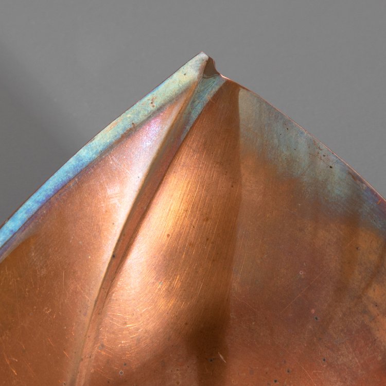 Bild 1 zu Objekt, Blattf&ouml;rmige Schale Modell TW 118, Tapio Wirkkala, Kultakeskus OY, K-15 509