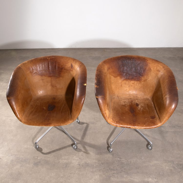 Bild 1 zu Objekt, 2 shell chair prototypes, Horst Br&uuml;ning, K-15 439