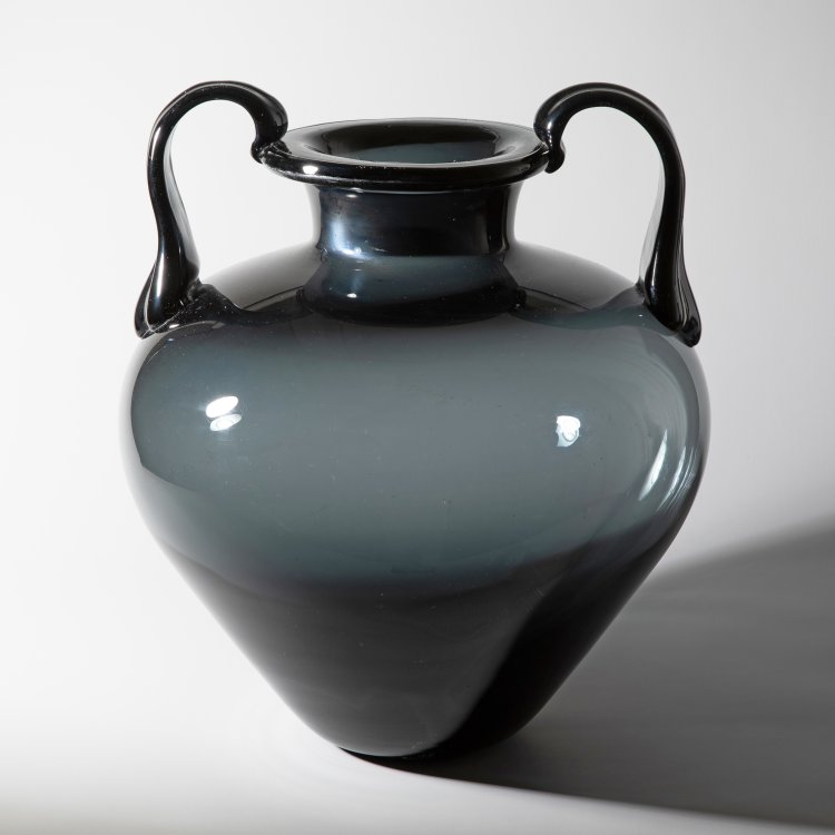 Hauptbild zu Objekt, Seltene, gro&szlig;e Bodenvase Modell Berlin, Wilhelm Wagenfeld, VLG AG, Wei&szlig;wasser, K-15 423