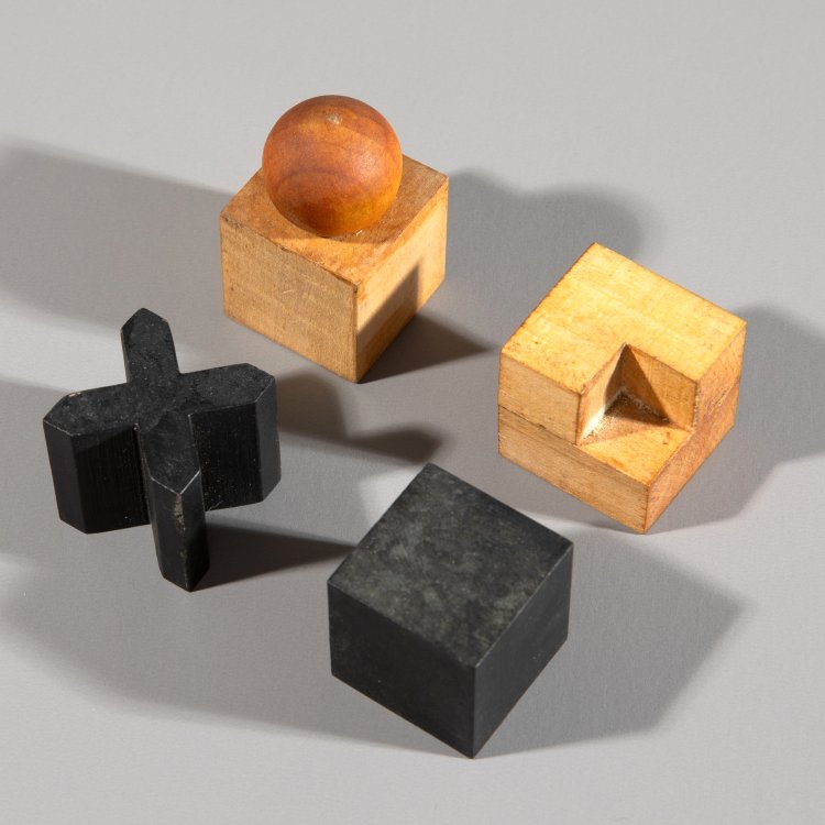 Bild 2 zu Objekt, Bauhaus - Schachspiel Modell XVI, Josef Hartwig, Bauhaus, Weimar, K-15 393