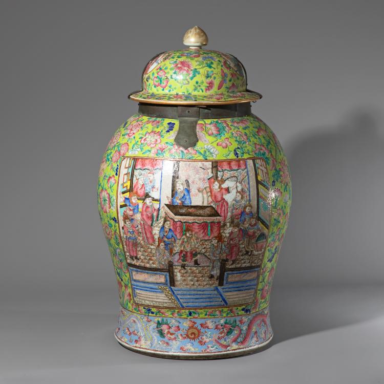 Bild 3 zu Objekt, Famille rose-Deckelvase, K-16A 11