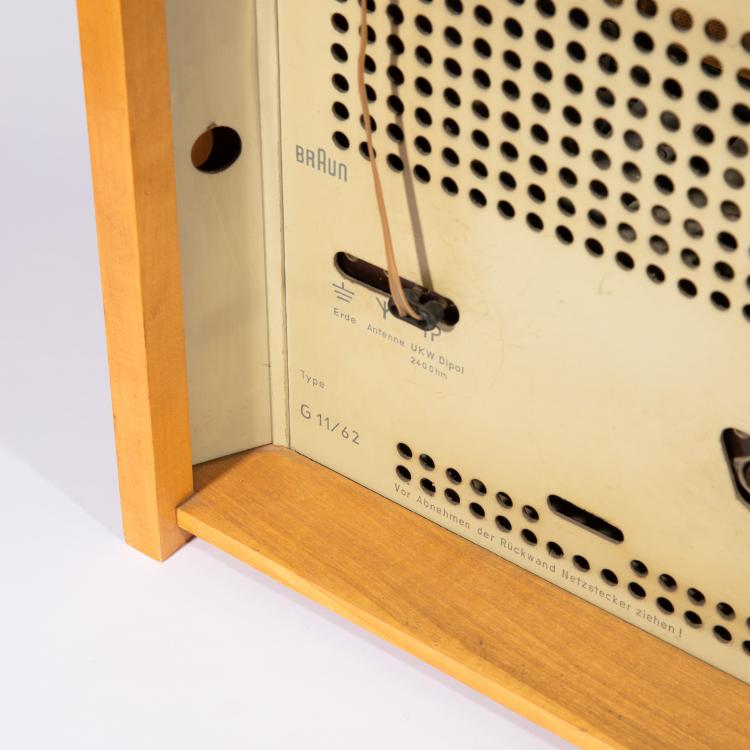 Bild 4 zu Objekt, Table super G 11 (RC 62-2) + operating instructions, Hans Gugelot, Braun, K-15O 1