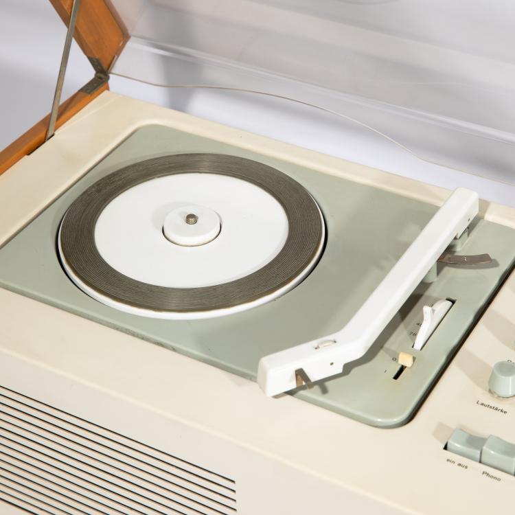 Bild 1 zu Objekt, Phonosuper SK 61 (RC41) / Snow White's Coffin, Hans Gugelot,Dieter Rams, Braun, K-15O 10