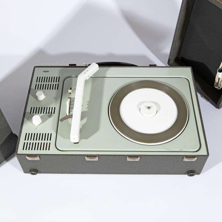 Bild 4 zu Objekt, Tragbarer Plattenspieler / Phonokoffer PCV 4, Dieter Rams, Braun, K-15O 11