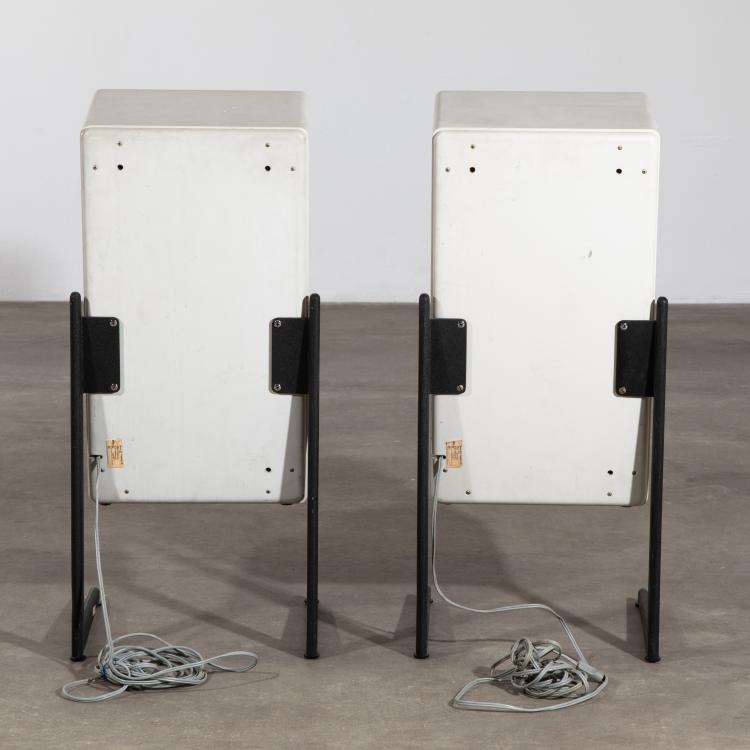 Bild 3 zu Objekt, 2 x Studiolautsprecher L 710/1 + Beine FL 80, Dieter Rams, Braun, K-15O 50
