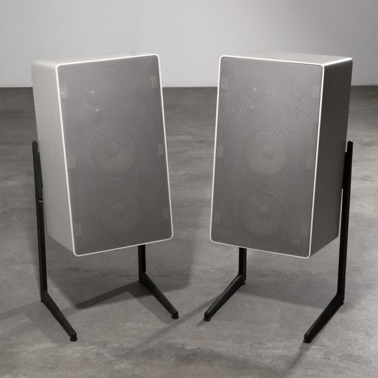 Hauptbild zu Objekt, 2 x active speakers LV 720 + legs FL 80, Dieter Rams, Braun, K-15O 52