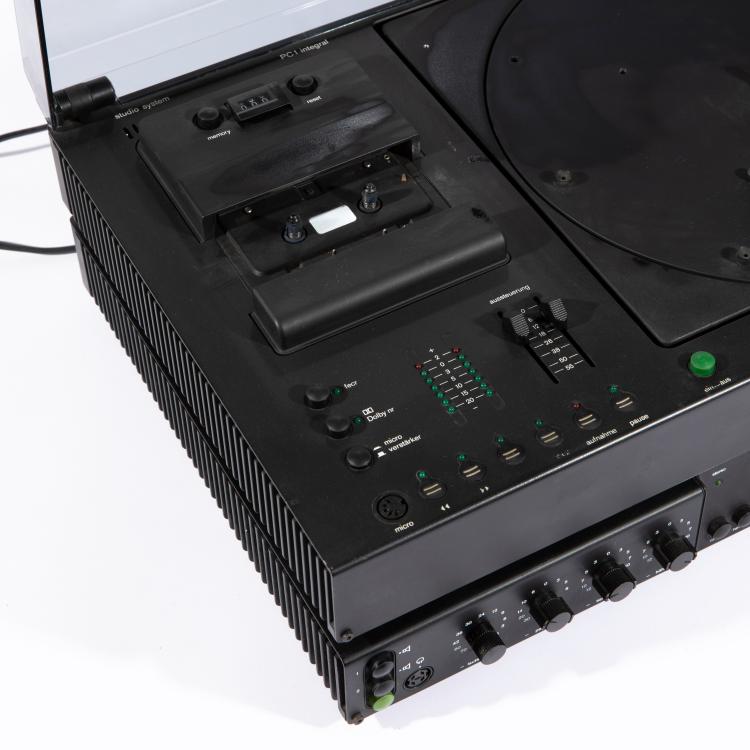 Bild 1 zu Objekt, PC 1 integral Plattenspieler + Kassettendeck, RS 1 Steuerger&auml;t / Synthesizer, Peter Hartwein,Dieter Rams, Braun, K-15O 68
