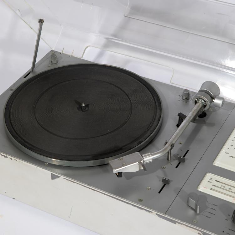 Bild 3 zu Objekt, Kompaktger&auml;t mit Plattenspieler, Audio 300, Dieter Rams, Braun, K-15O 41