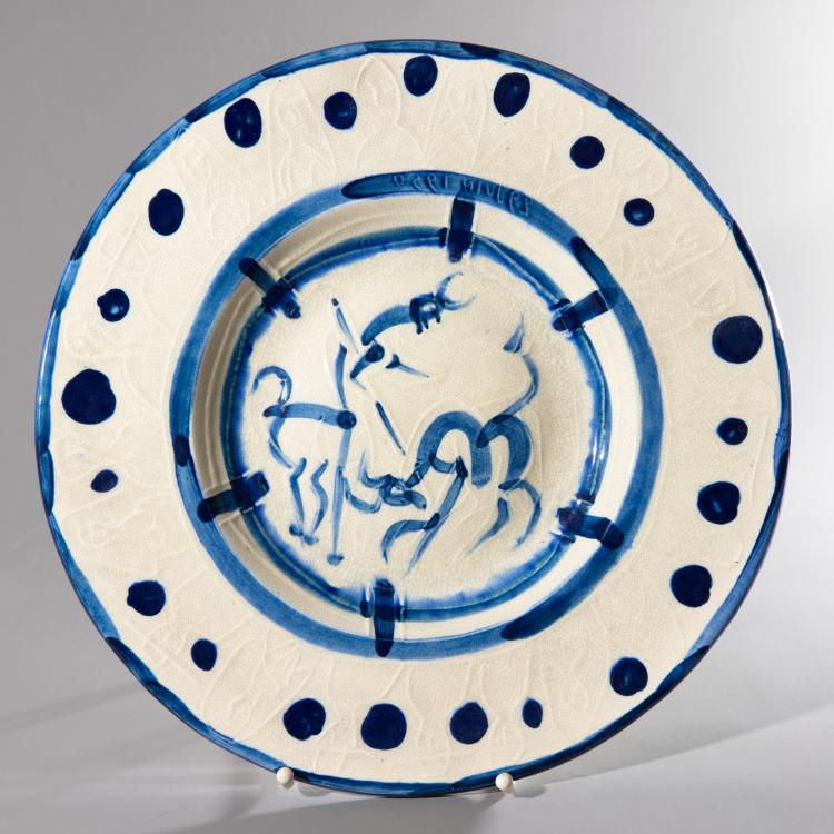 Hauptbild zu Objekt, Teller aus der Serie 'La pique', 1950, Pablo Picasso, Madoura, K-16B 367