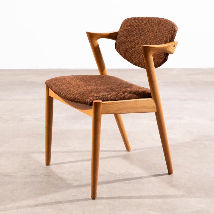 Bild 8 zu Objekt, 8 St&uuml;hle Modell 42 + Esstischen + 2 Einlegeplatten, Kai Kristiansen, Schou Andersen, K-16B 700