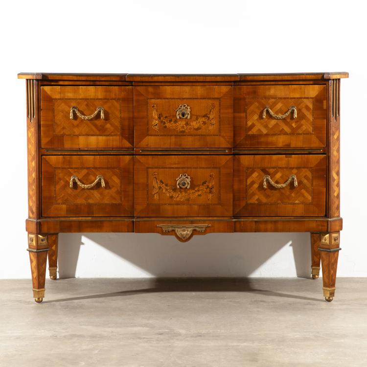 Bild 1 zu Objekt, Klassizistische Kommode, K-16A 32