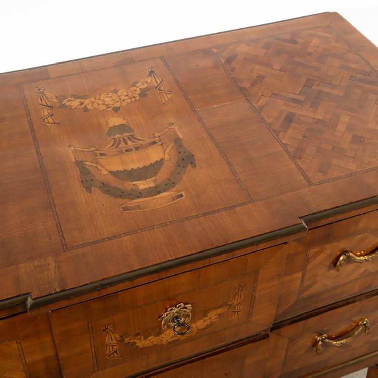 Bild 2 zu Objekt, Klassizistische Kommode, K-16A 32