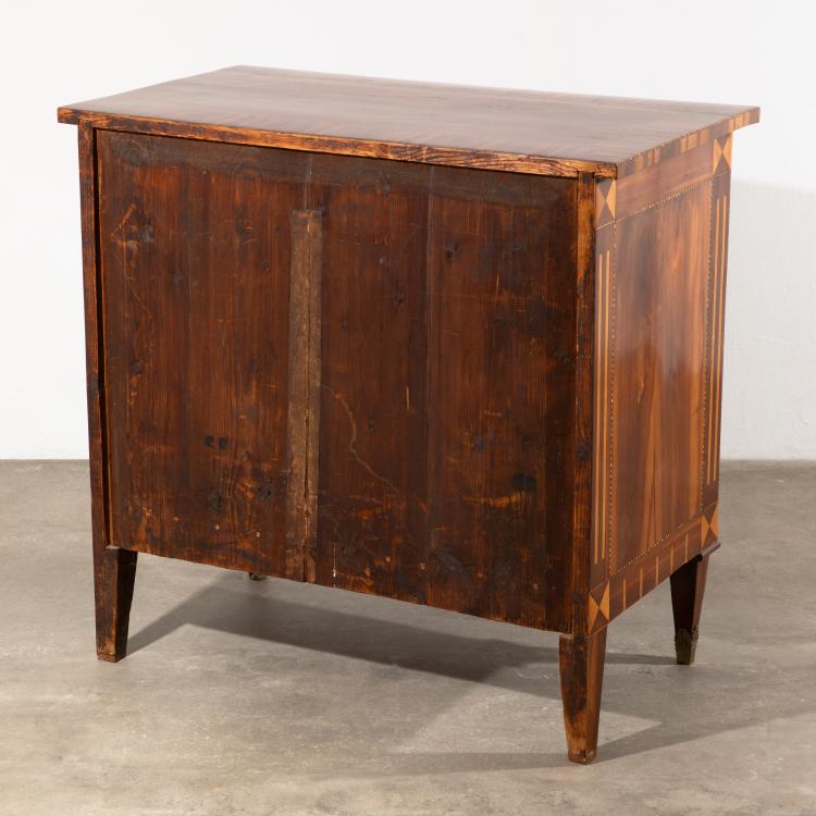 Bild 5 zu Objekt, Paar Klassizistische Kommoden, K-16A 31