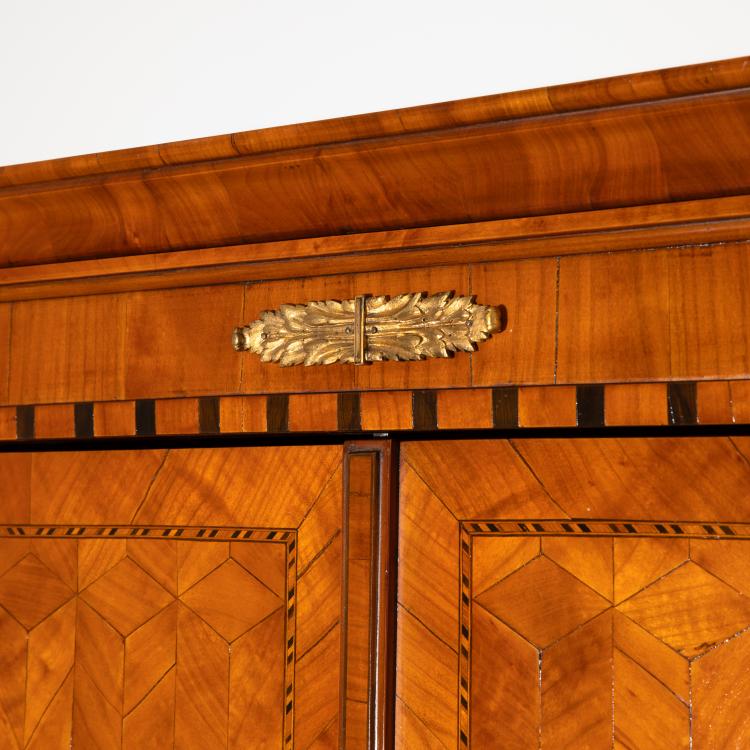 Bild 4 zu Objekt, Klassizistischer Schrank, wohl Rheinland, K-16A 27