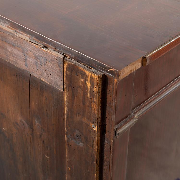 Bild 4 zu Objekt, Klassizistische Kommode, K-16A 35