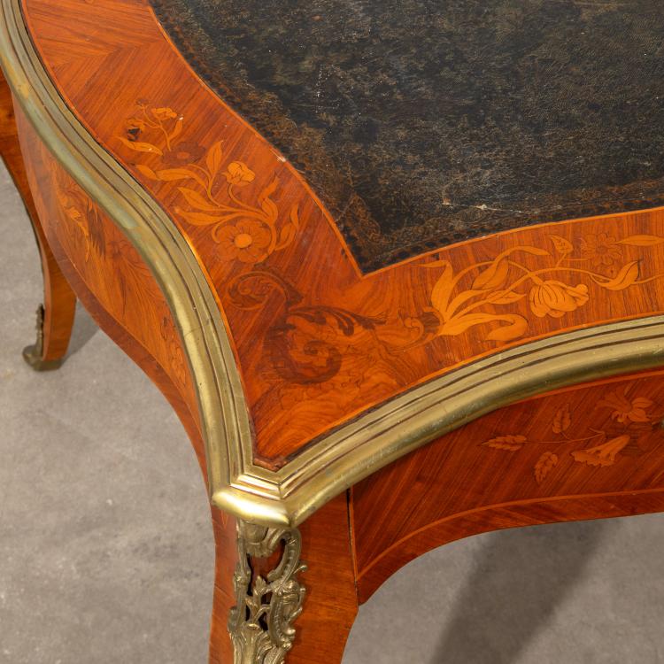 Bild 3 zu Objekt, Flat desk in Louis XVI style, K-16A 47